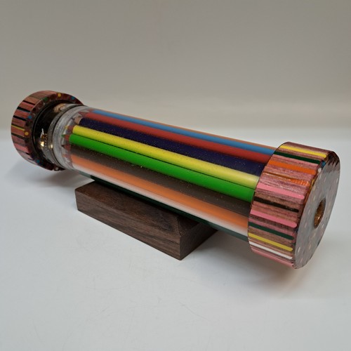 Click to view detail for SC-136 Kaleidoscope, Colored Pencils $178